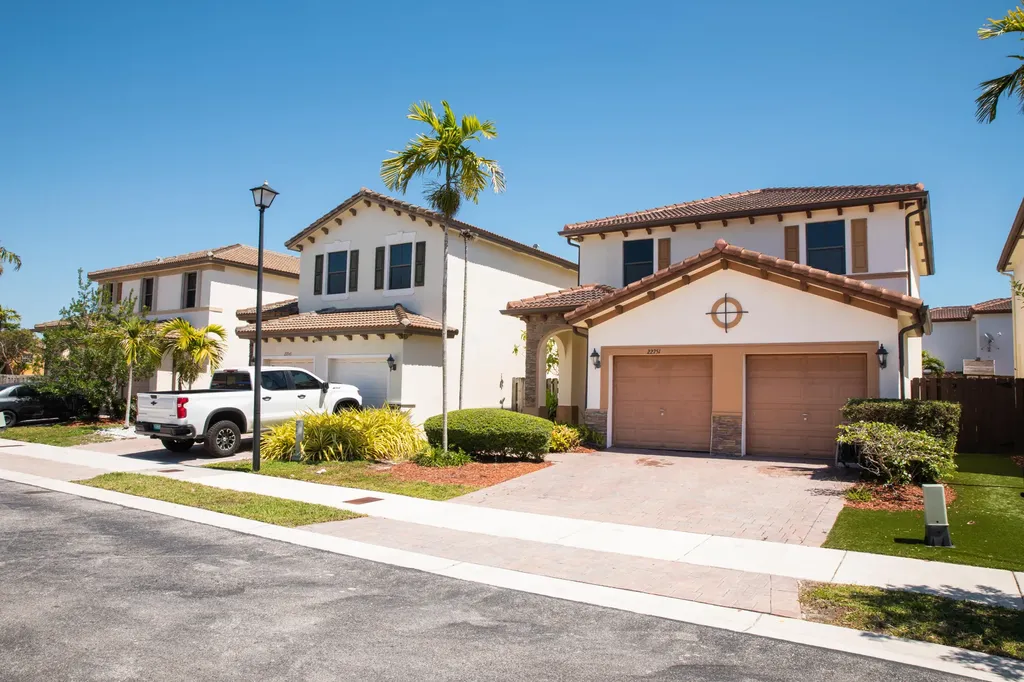 22751 SW 92nd Place Cutler Bay FL 33189