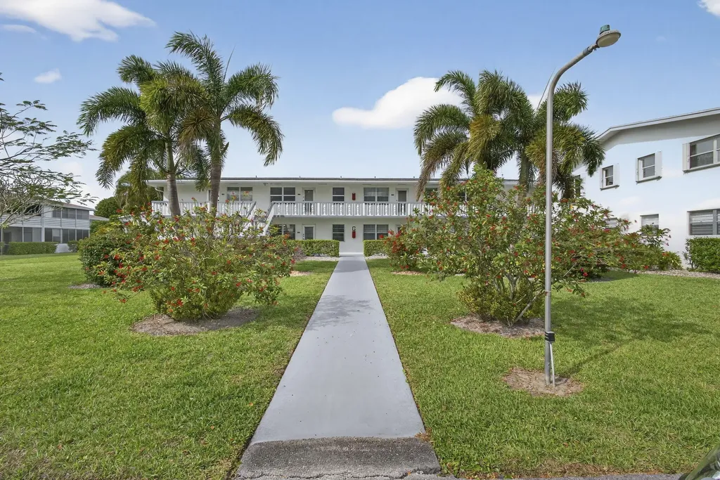 155 Windsor G West Palm Beach FL 33417