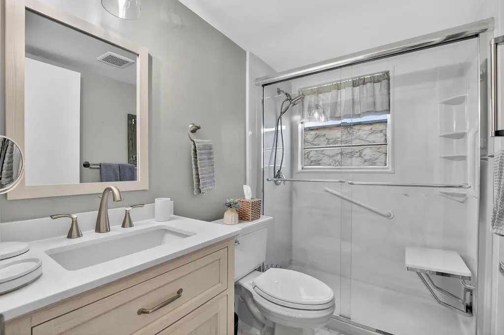 150 Mansfield D Boca Raton FL 33434