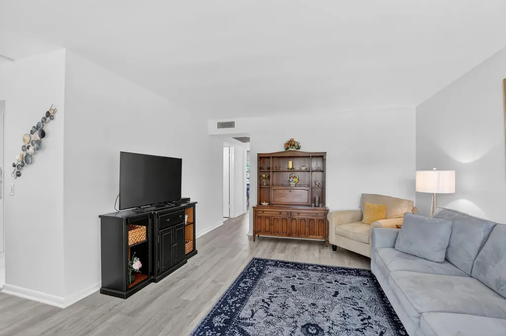 150 Mansfield D Boca Raton FL 33434