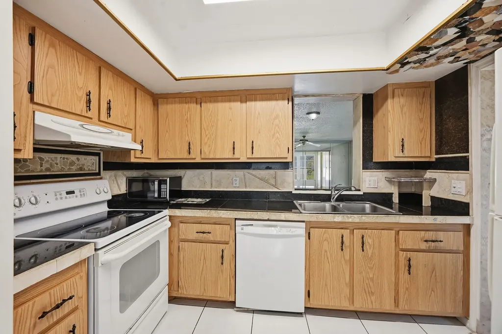 6525 S Oriole Boulevard Delray Beach FL 33446