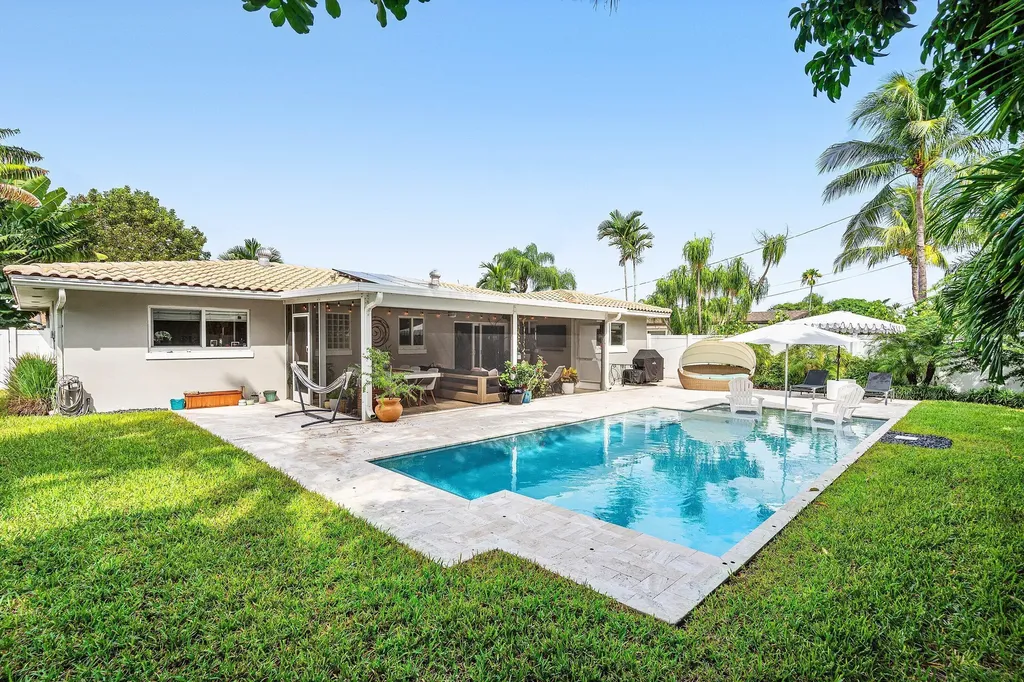 2810 SW 5th Street Boynton Beach FL 33435