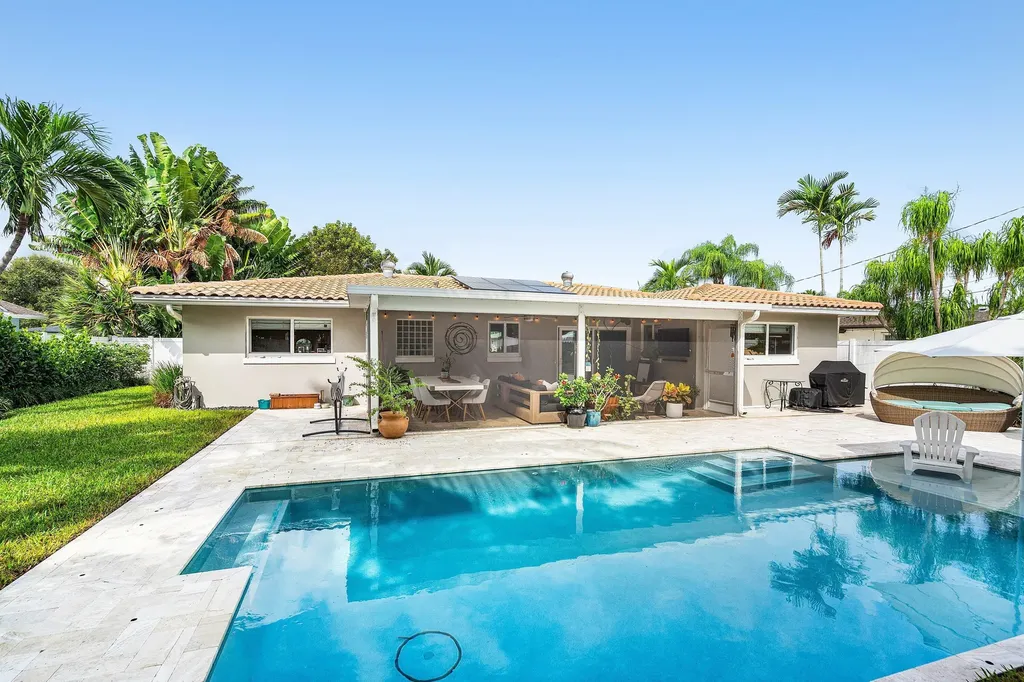 2810 SW 5th Street Boynton Beach FL 33435