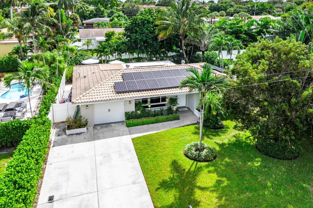 2810 SW 5th Street Boynton Beach FL 33435