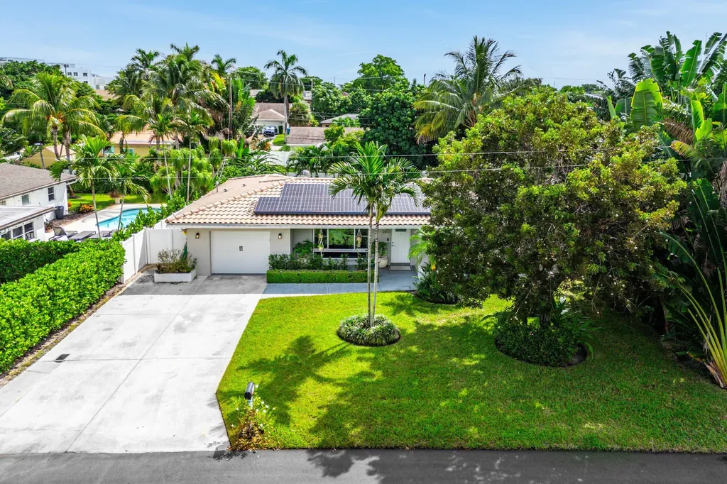 2810 SW 5th Street Boynton Beach FL 33435