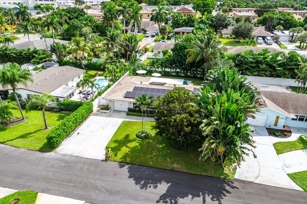 2810 SW 5th Street Boynton Beach FL 33435