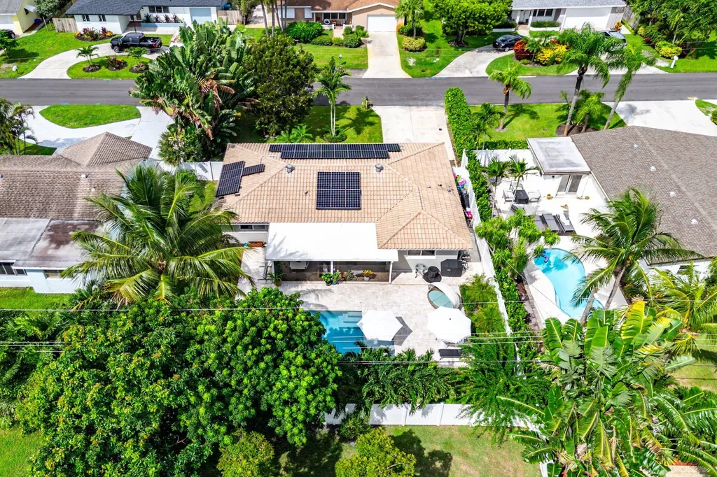 2810 SW 5th Street Boynton Beach FL 33435