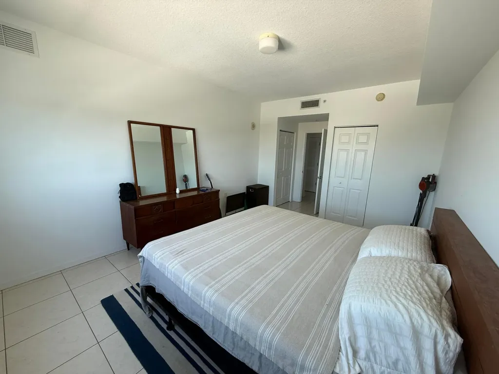 140 S Dixie Highway Hollywood FL 33020