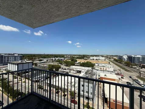 140 S Dixie Highway Hollywood FL 33020
