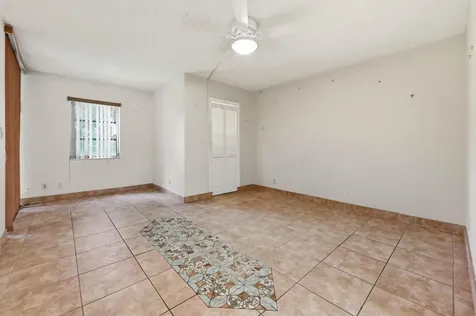 6865 Huntington Lane Delray Beach FL 33446