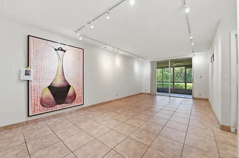 6865 Huntington Lane Delray Beach FL 33446