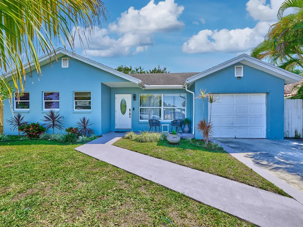 9020 SW 8th Street Boca Raton FL 33433