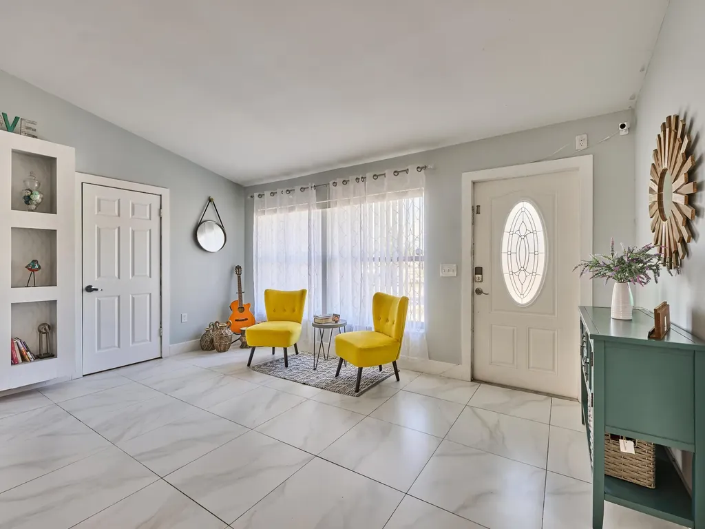 9020 SW 8th Street Boca Raton FL 33433