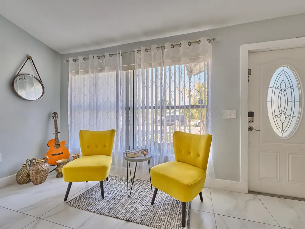 9020 SW 8th Street Boca Raton FL 33433