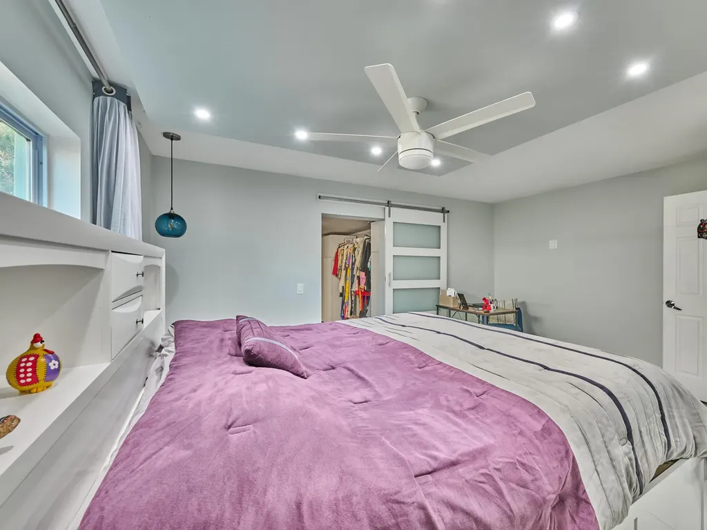 9020 SW 8th Street Boca Raton FL 33433