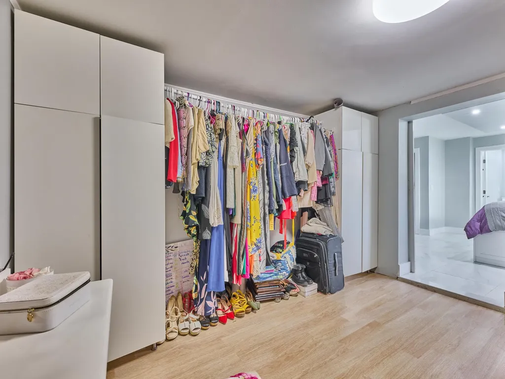 9020 SW 8th Street Boca Raton FL 33433