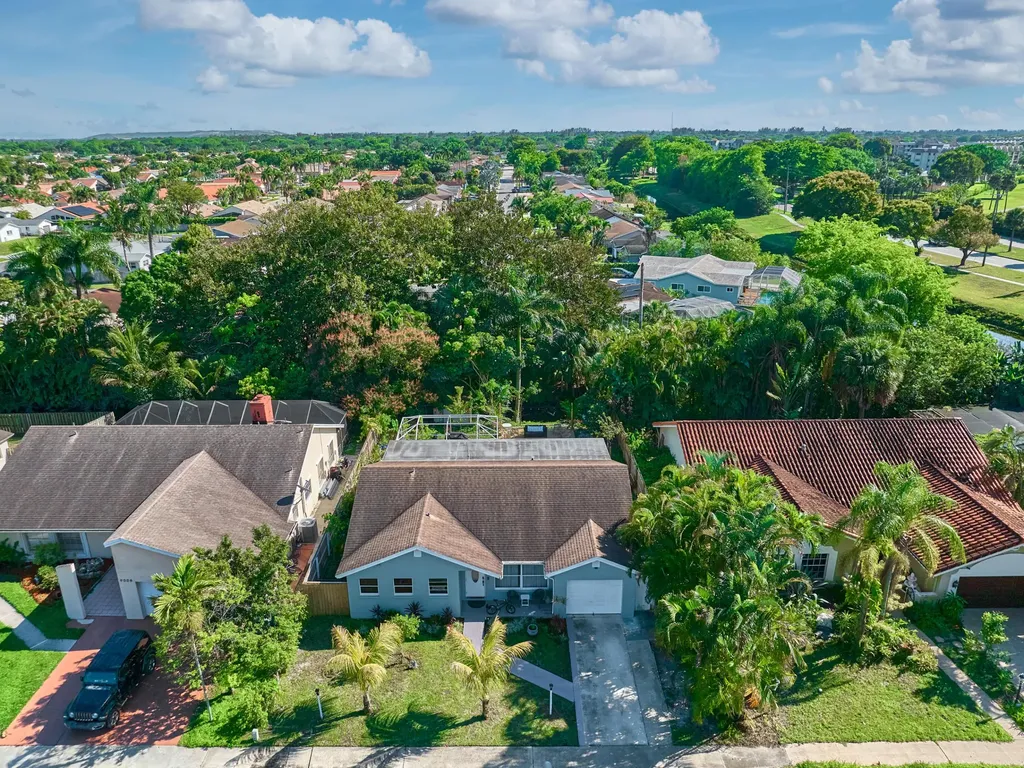 9020 SW 8th Street Boca Raton FL 33433