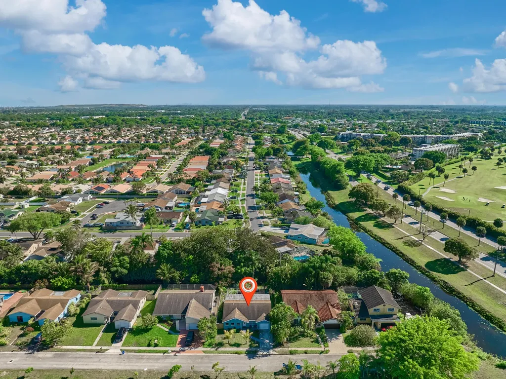 9020 SW 8th Street Boca Raton FL 33433