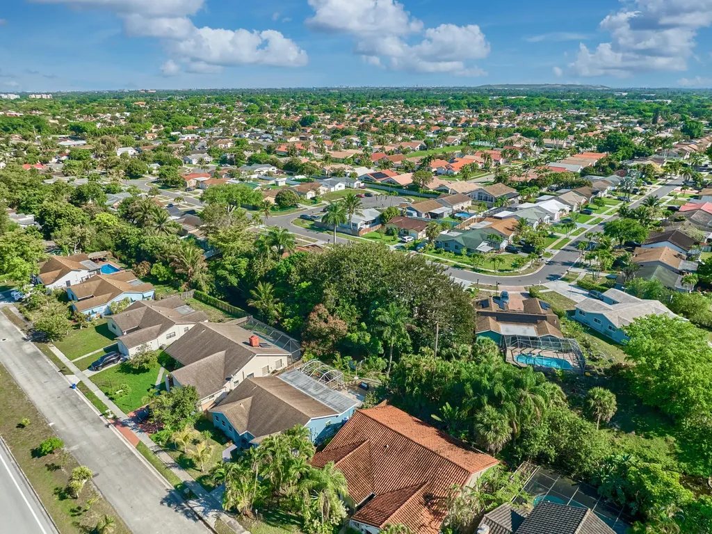 9020 SW 8th Street Boca Raton FL 33433