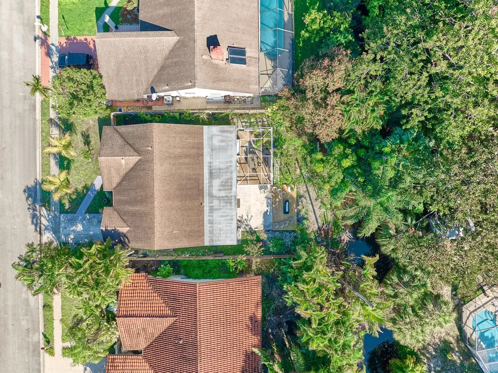 9020 SW 8th Street Boca Raton FL 33433