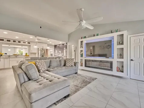 9020 SW 8th Street Boca Raton FL 33433