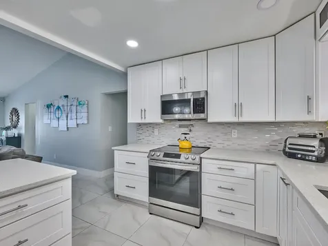 9020 SW 8th Street Boca Raton FL 33433