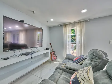 9020 SW 8th Street Boca Raton FL 33433