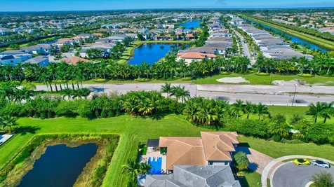 8870 Skyward Street Boca Raton FL 33496