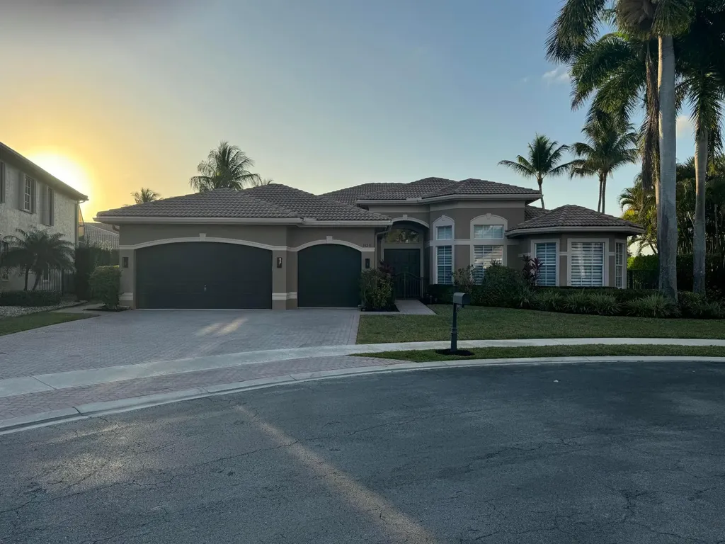 19211 N Creekshore Court Boca Raton FL 33498