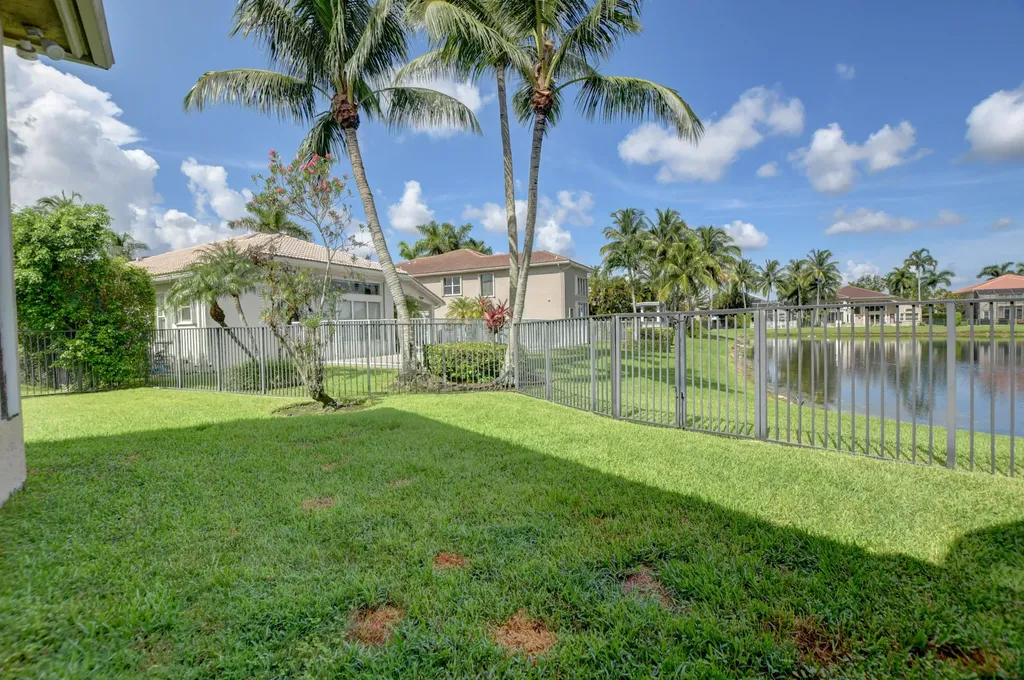 19211 N Creekshore Court Boca Raton FL 33498