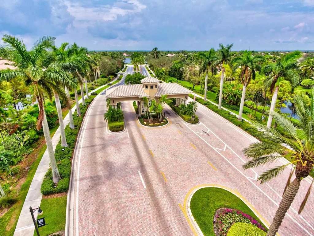 19211 N Creekshore Court Boca Raton FL 33498