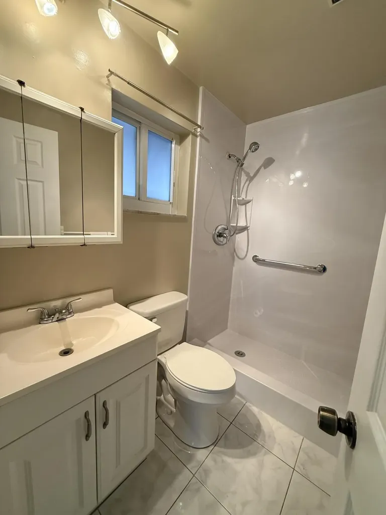 2751 NW 4th Avenue Pompano Beach FL 33064
