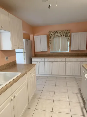 2751 NW 4th Avenue Pompano Beach FL 33064