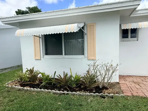 2751 NW 4th Avenue Pompano Beach FL 33064