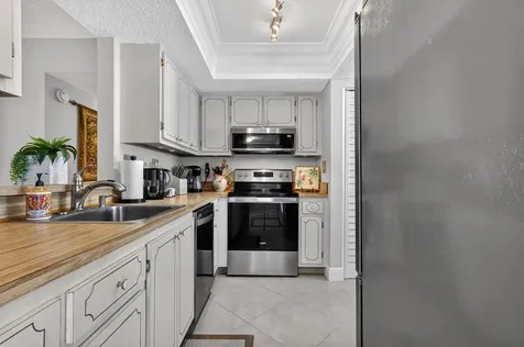9 Willowbrook Lane Delray Beach FL 33446
