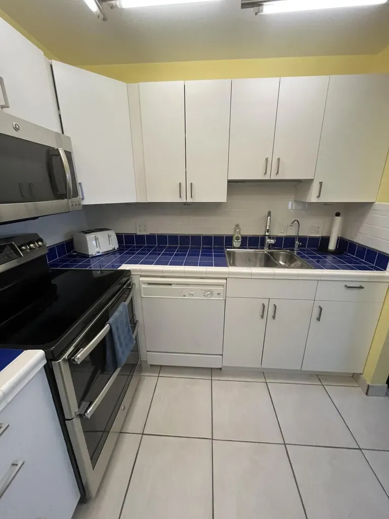 542 Monaco L Way Delray Beach FL 33446