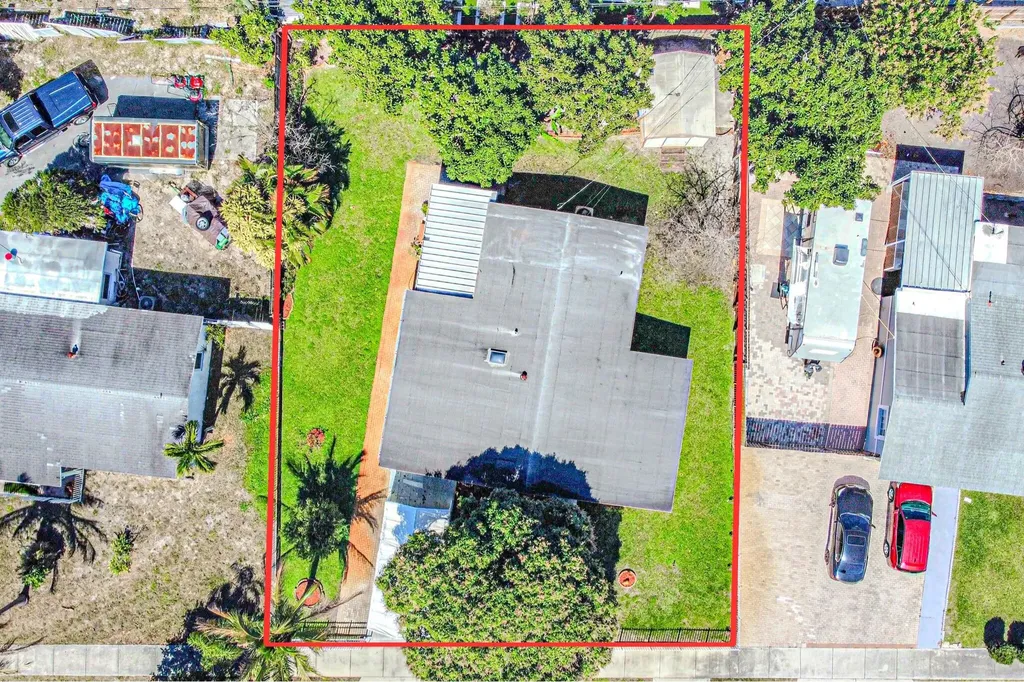 281 NE 46th Street Deerfield Beach FL 33064