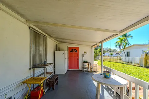281 NE 46th Street Deerfield Beach FL 33064
