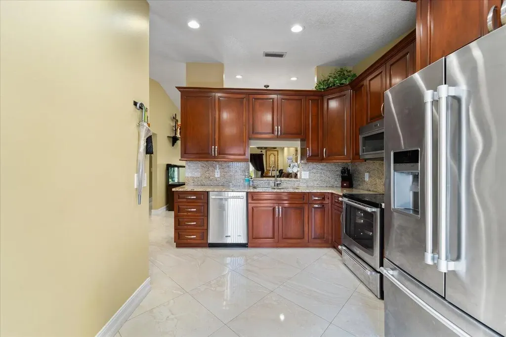 630 Sea Pine Way I Greenacres FL 33415