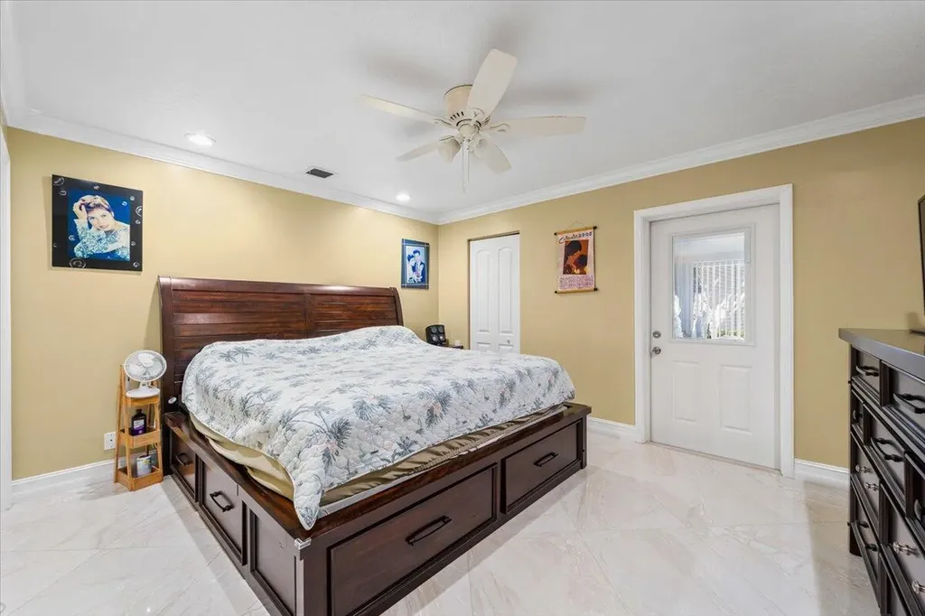 630 Sea Pine Way I Greenacres FL 33415