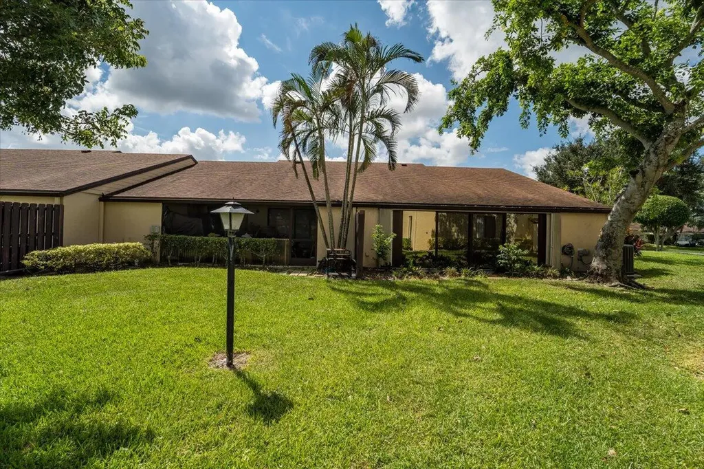 630 Sea Pine Way I Greenacres FL 33415