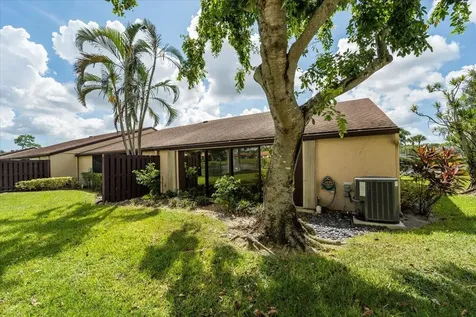 630 Sea Pine Way I Greenacres FL 33415