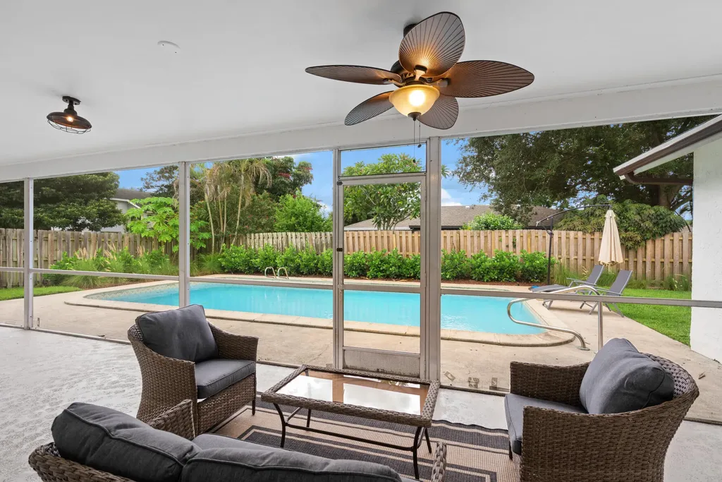 1019 Larch Way Wellington FL 33414