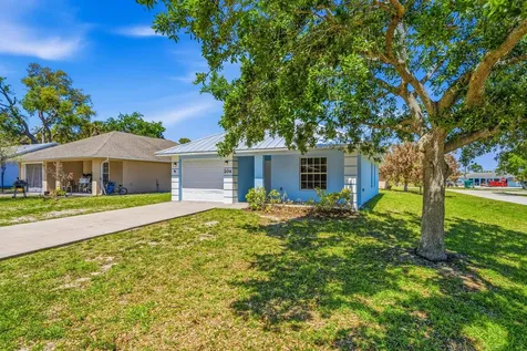 204 SW 14th Street Street SW Vero Beach FL 32962