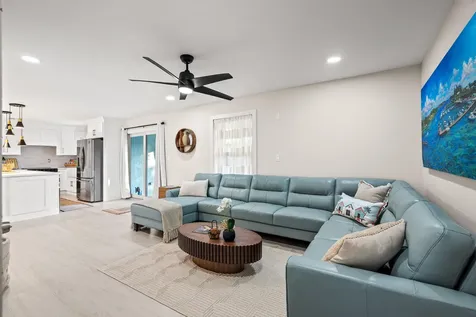 9165 SE Yacht Club Circle Hobe Sound FL 33455