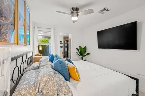 9165 SE Yacht Club Circle Hobe Sound FL 33455