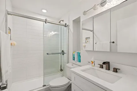 9165 SE Yacht Club Circle Hobe Sound FL 33455