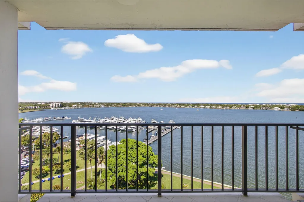 134 Lakeshore Drive North Palm Beach FL 33408
