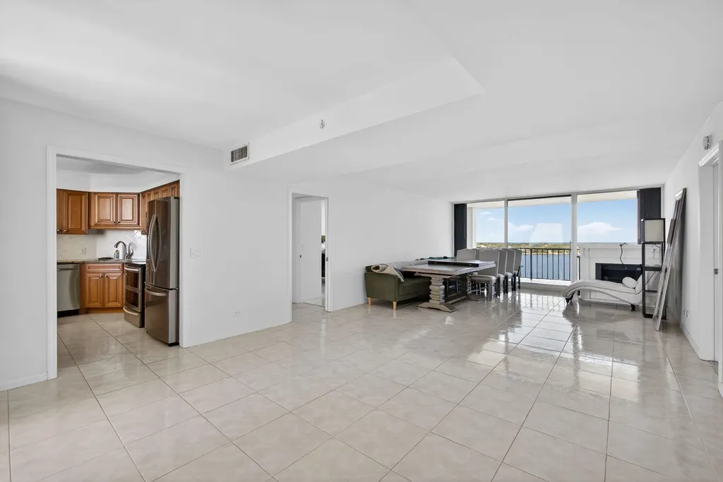 134 Lakeshore Drive North Palm Beach FL 33408