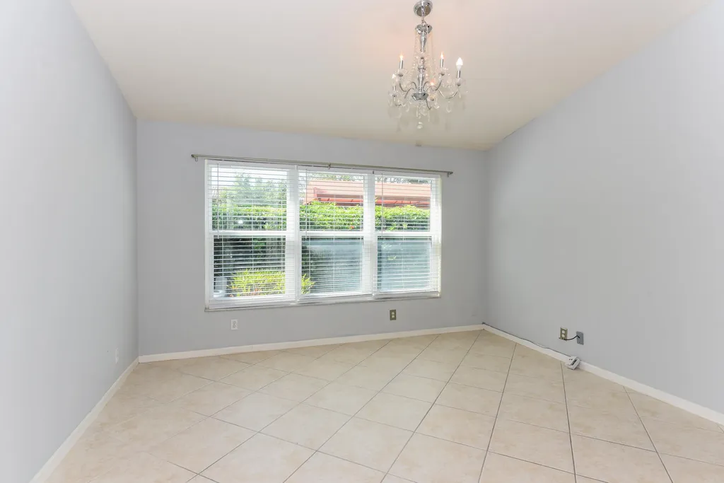 6437 Park Lake Circle Boynton Beach FL 33437